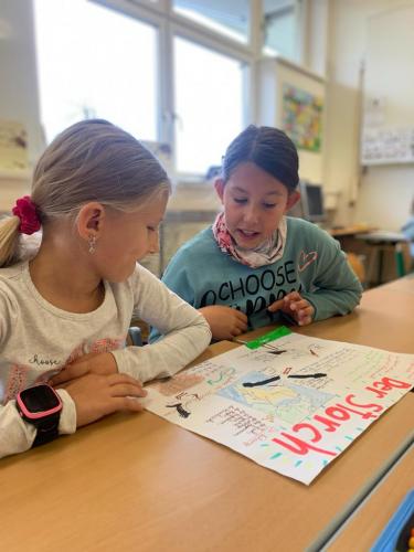 Große lesen für Kleine - 1. und 4. Kl
